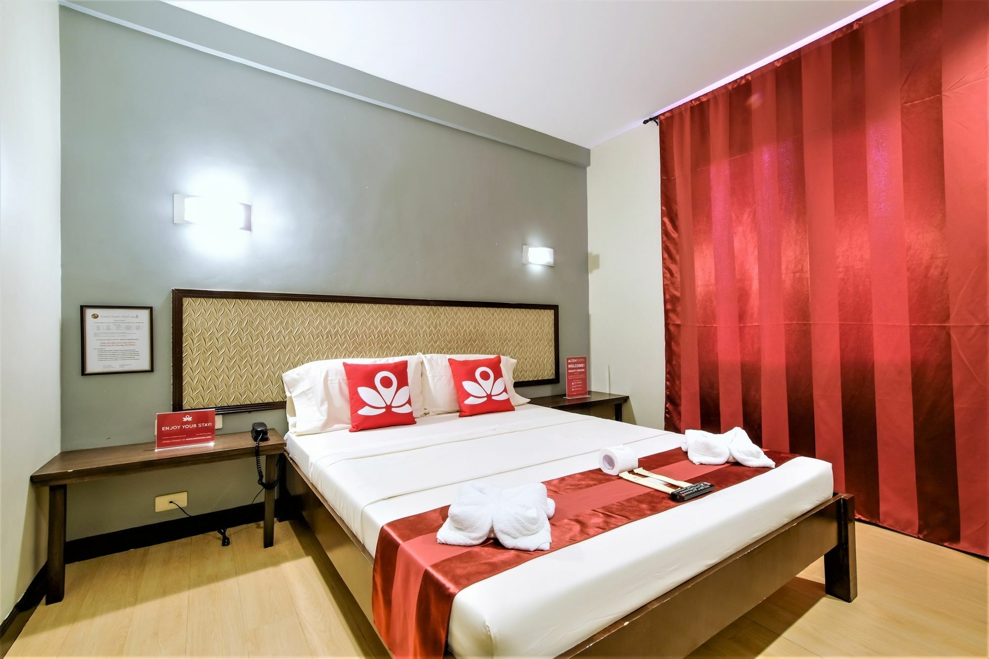 Zen Rooms Basic Aurora פאסאי מראה חיצוני תמונה