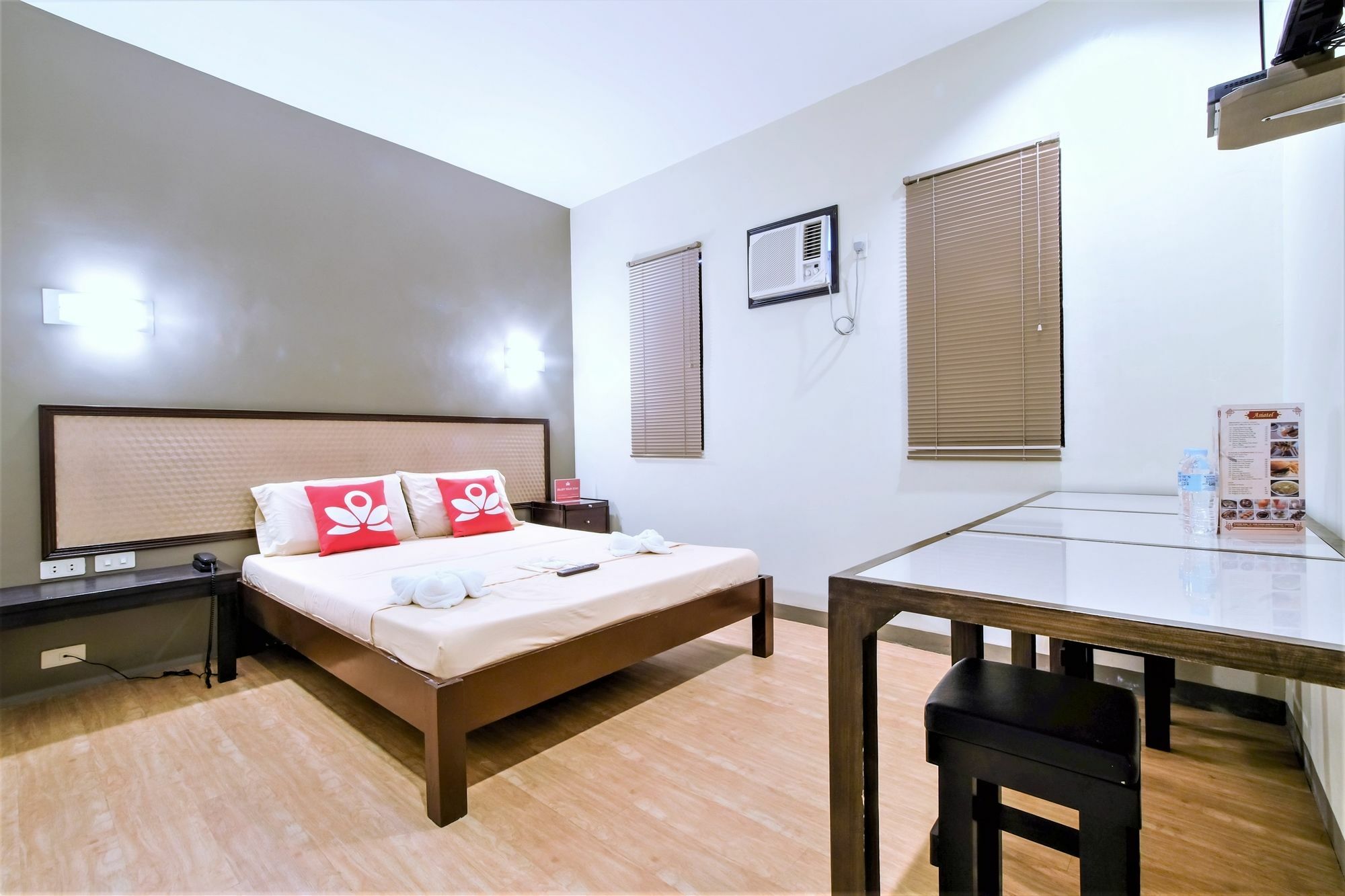 Zen Rooms Basic Aurora פאסאי מראה חיצוני תמונה