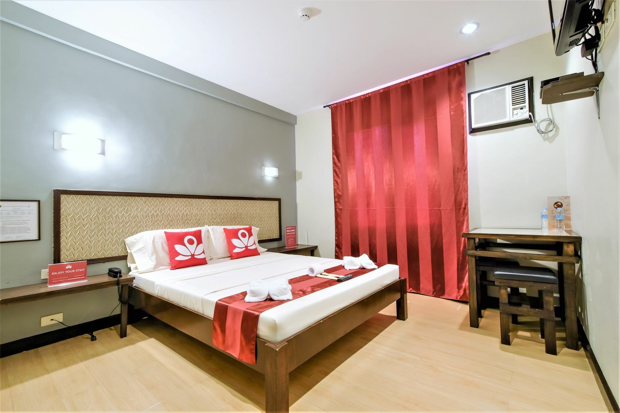 Zen Rooms Basic Aurora פאסאי מראה חיצוני תמונה